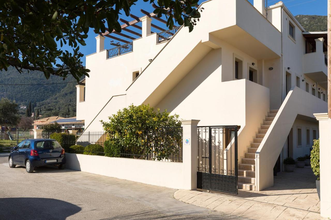 Lemon Tree Corfu Apartments By Konnect Ipsos Luaran gambar